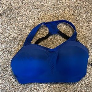 Nike alpha sports bra